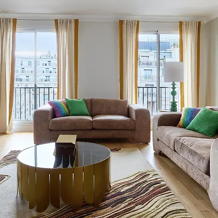 Av George V / Tour Eiffel