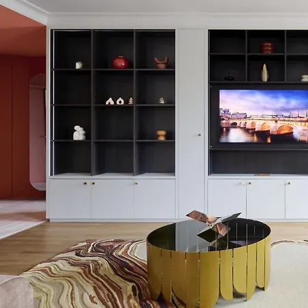 Apartment Av George V / Tour Eiffel