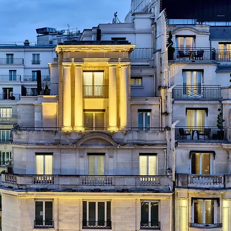 Av George V / Tour Eiffel